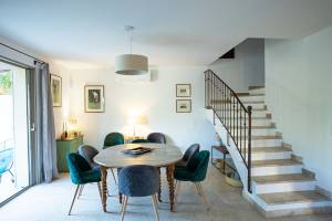 Véronique LARRUE - LARRUE VERONIQUE